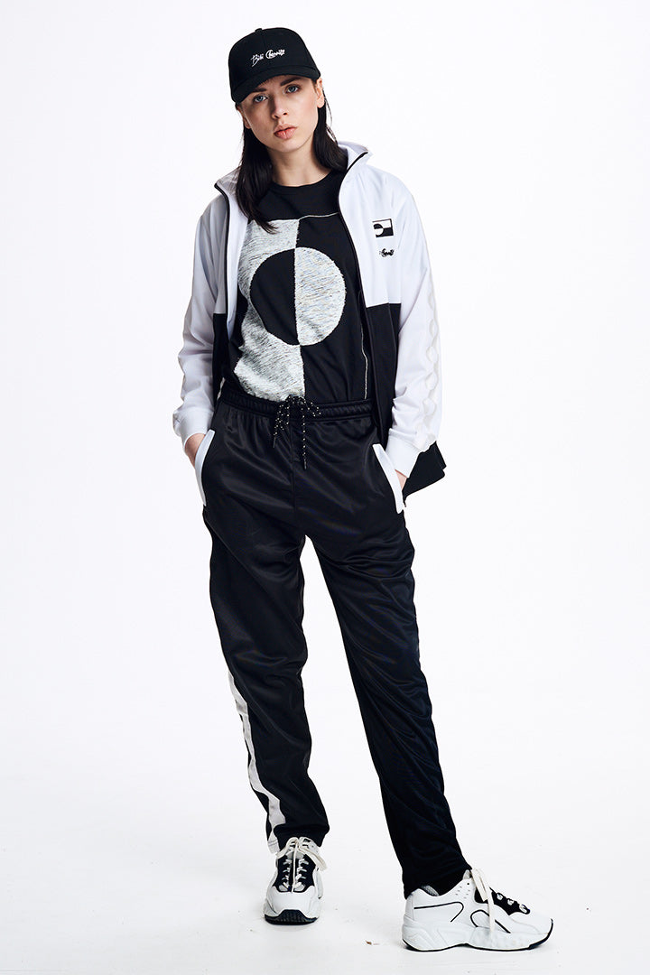 BIBI CHEMNITZ Flag T-shirt in black. T-shirt is unisex and is a bestseller from BIBI CHEMNITZ