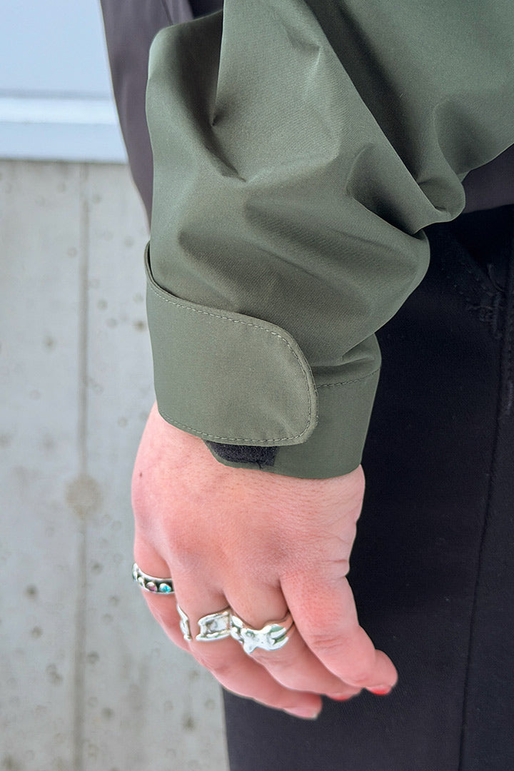 Green/Black Shell Anorak - BIBI (Unisex)