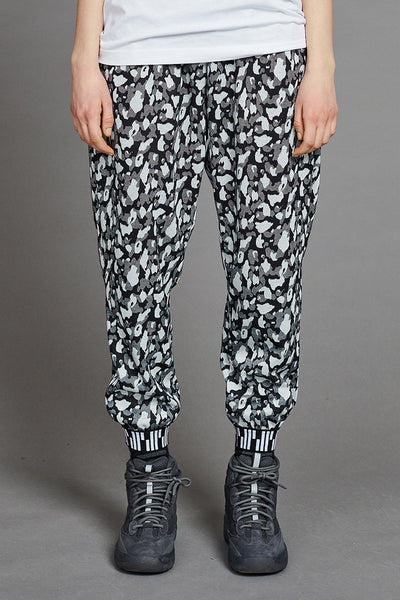 Siku Loose Pants by BIBI CHEMNITZ